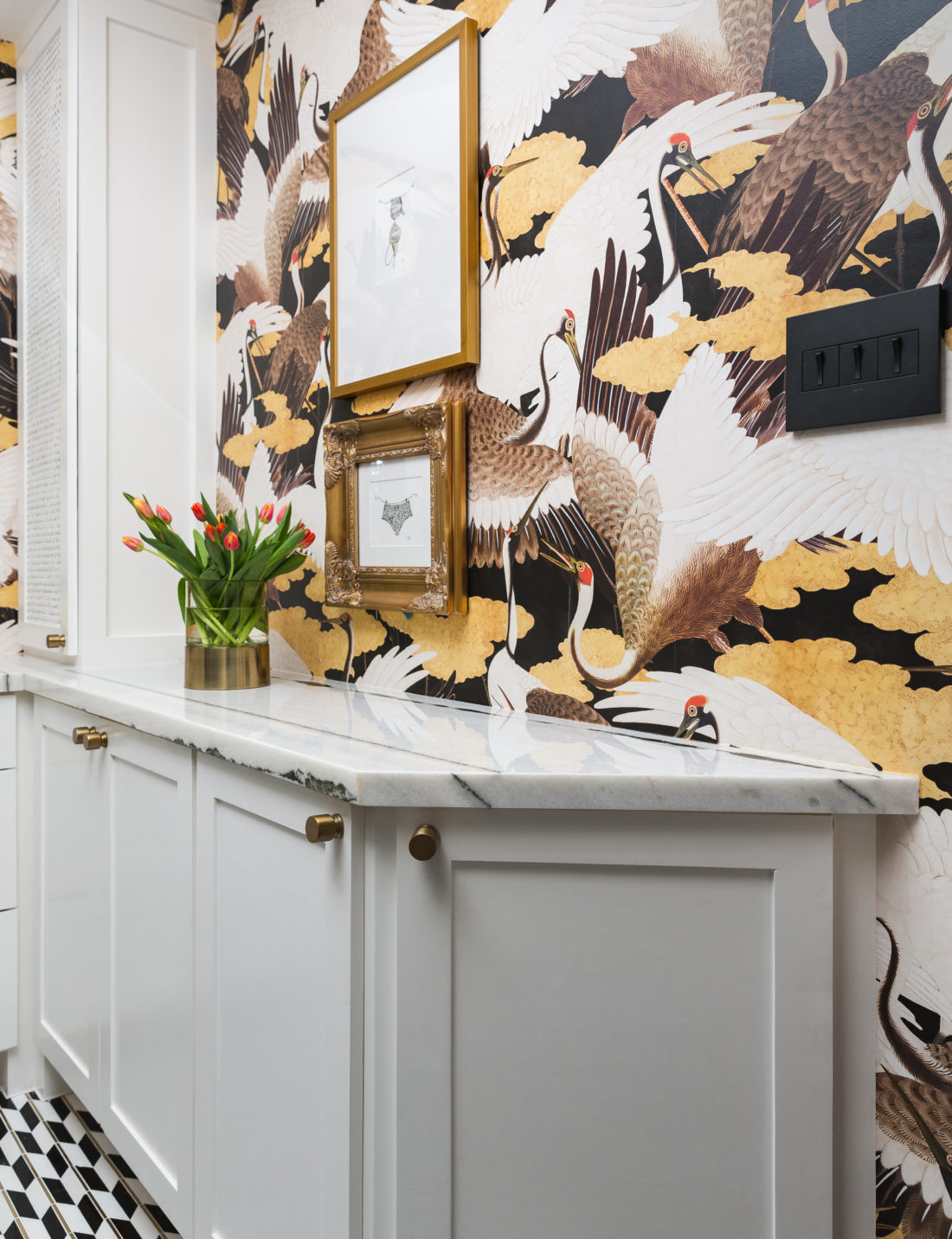 Cranes wallpaper • Yuri • Laundry Room • Veronica Solomon