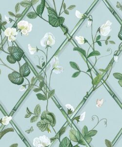 Grande Climbing Sweet Pea Wallpaper • Light Provence • Swatch