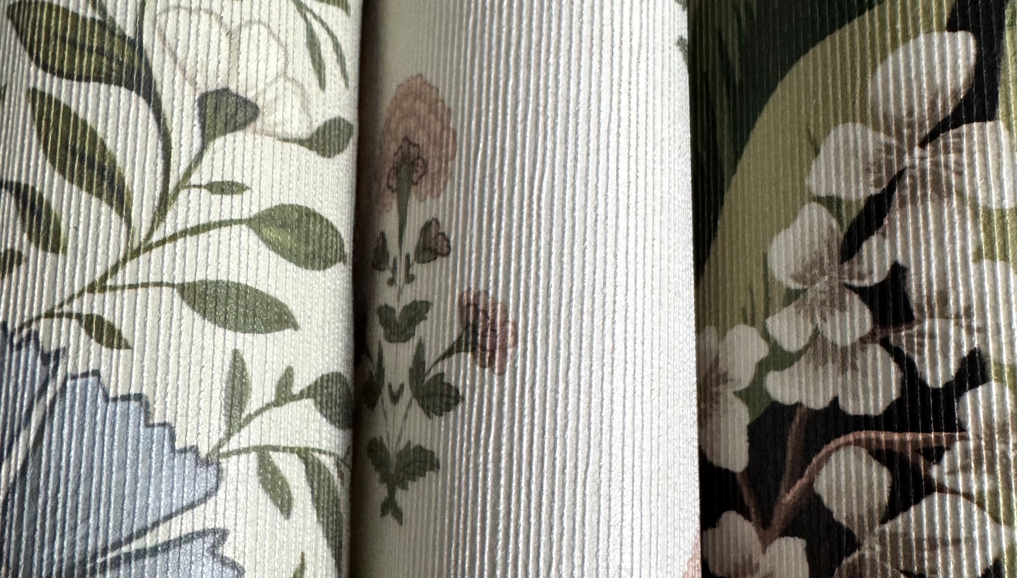 Decorative Textile Wallpaper designs Hero